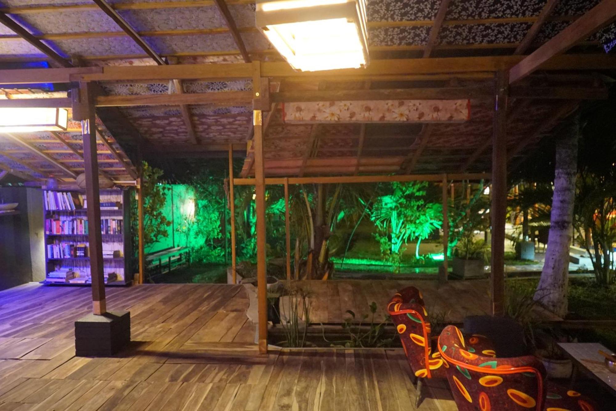 Red Coconut Villa Bentota Exterior photo